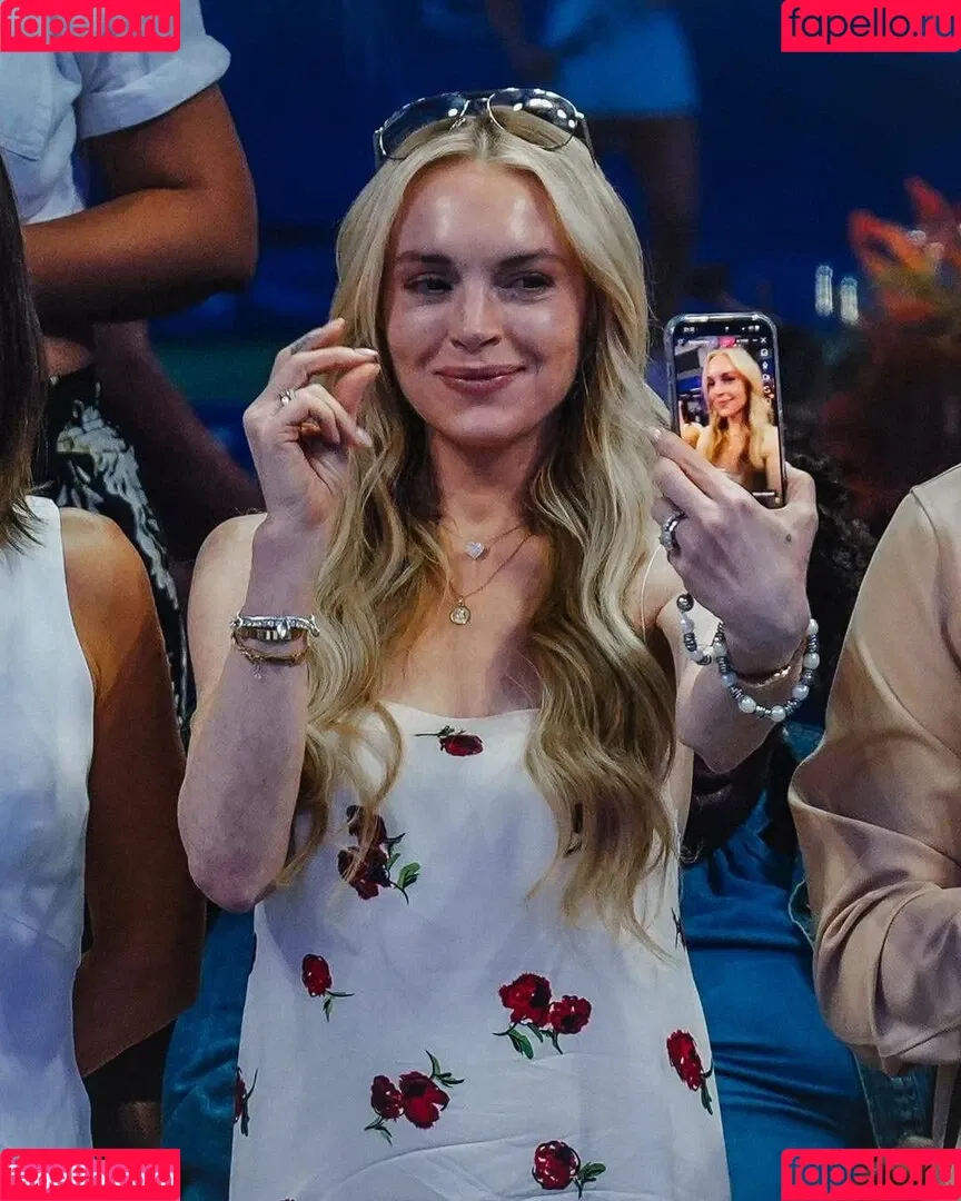 Lindsay Lohan / lindsaylohan / lindsaylohan201 Onlyfans Photo Gallery 