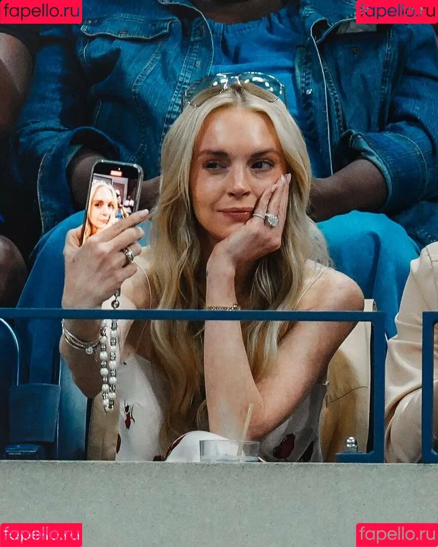 Lindsay Lohan / lindsaylohan / lindsaylohan201 Onlyfans Photo Gallery 