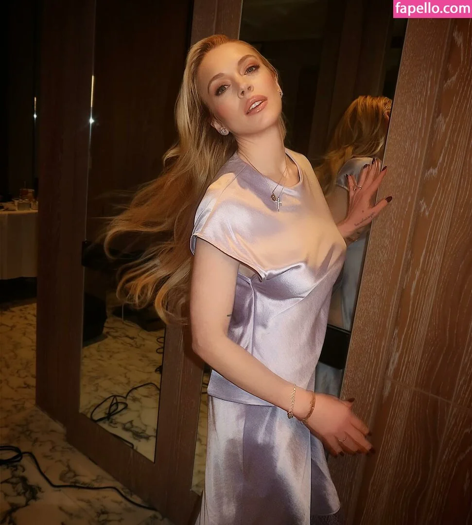 Lindsay Lohan / lindsaylohan / lindsaylohan201 Onlyfans Photo Gallery 