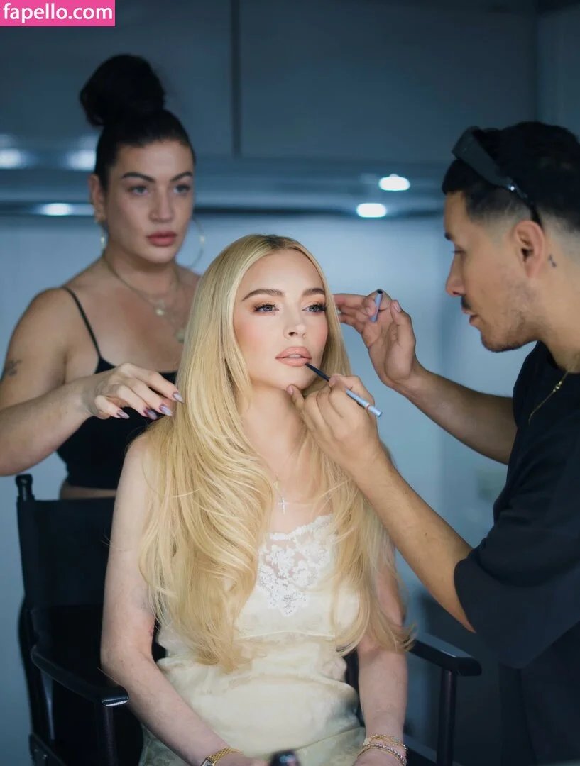 Lindsay Lohan / lindsaylohan / lindsaylohan201 Onlyfans Photo Gallery 