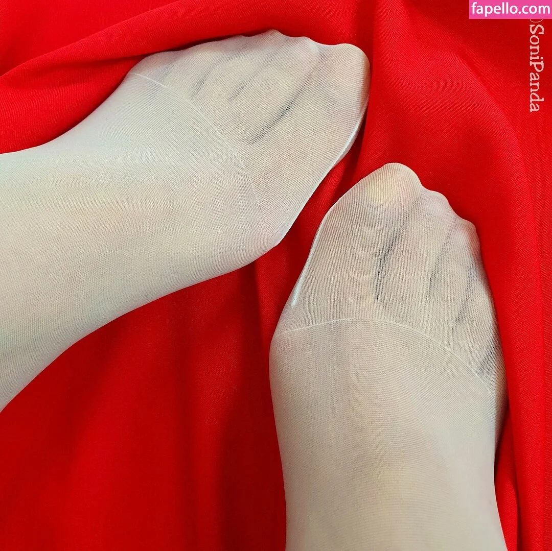 Soni Panda / SoniPanda / nylonskitten Onlyfans Photo Gallery 