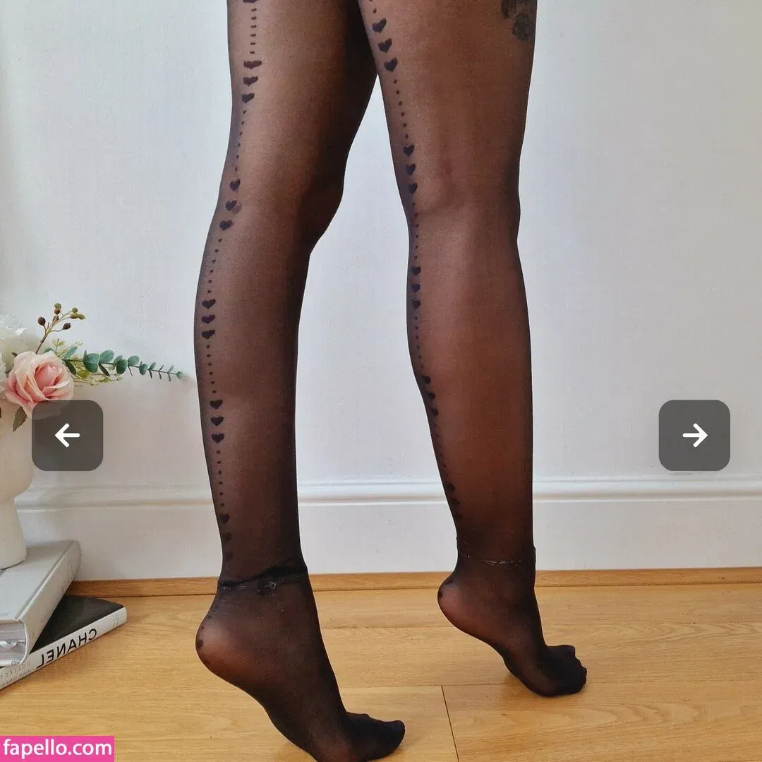 Soni Panda / SoniPanda / nylonskitten Onlyfans Photo Gallery 