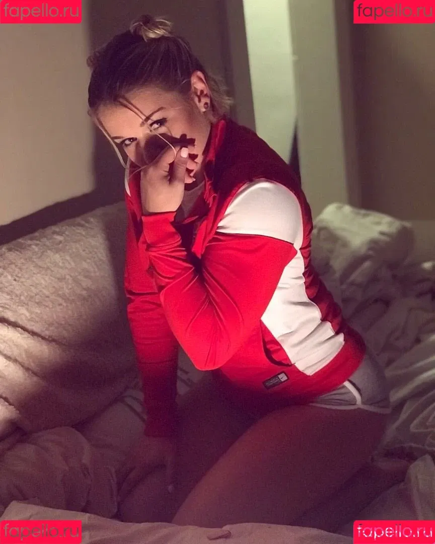 RuthW00ster / ruthw21 Onlyfans Photo Gallery 