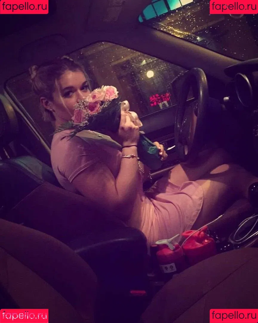 RuthW00ster / ruthw21 Onlyfans Photo Gallery 