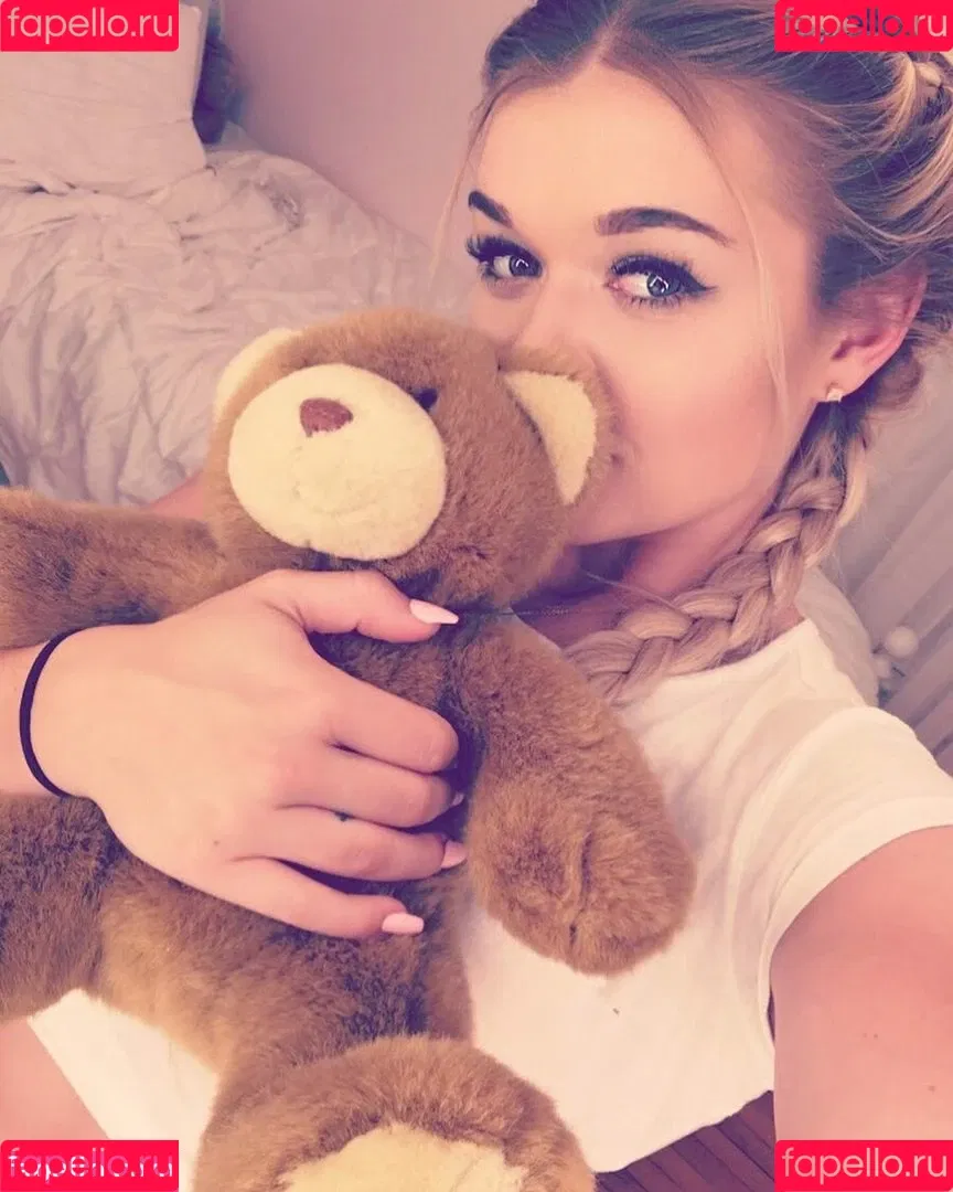 RuthW00ster / ruthw21 Onlyfans Photo Gallery 