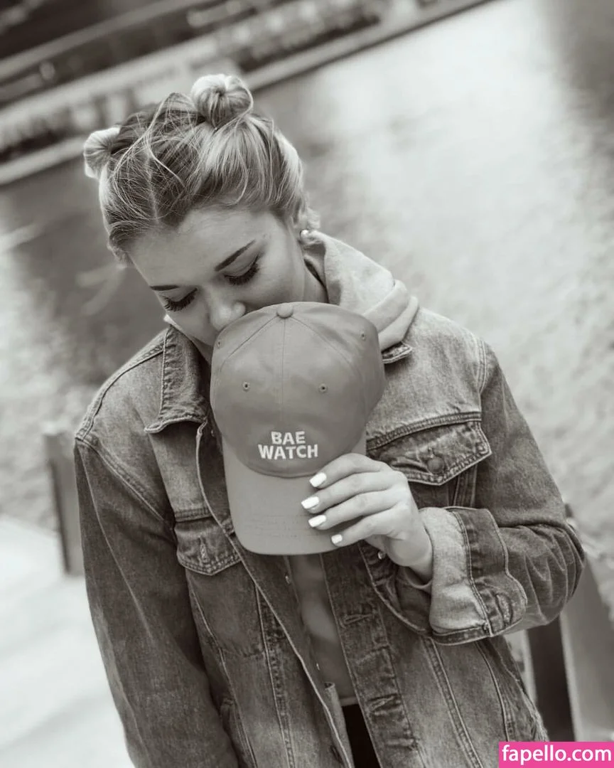 RuthW00ster / ruthw21 Onlyfans Photo Gallery 