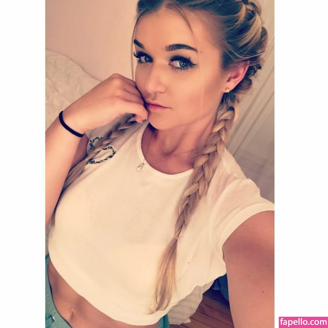 RuthW00ster / ruthw21 Onlyfans Photo Gallery 