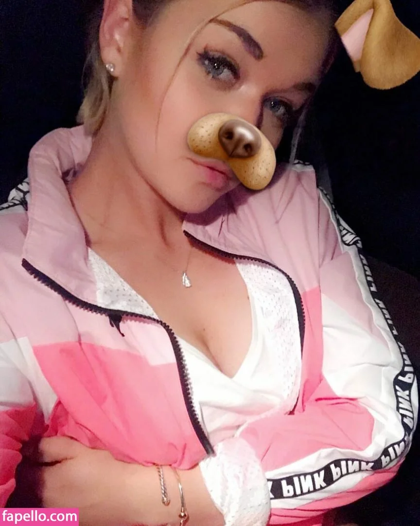 RuthW00ster / ruthw21 Onlyfans Photo Gallery 