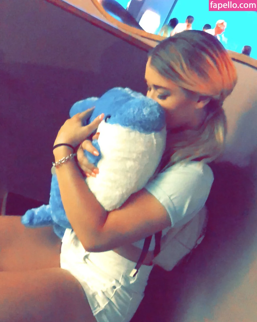 RuthW00ster / ruthw21 Onlyfans Photo Gallery 