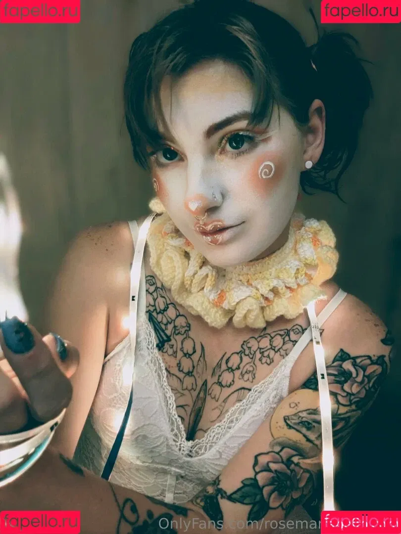 rosemary_blossom / witchy_space_b1tch Onlyfans Photo Gallery 