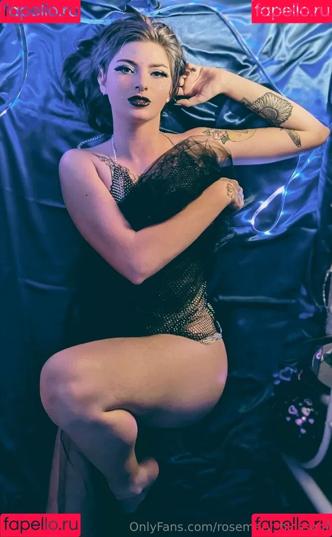 rosemary_blossom / witchy_space_b1tch Onlyfans Photo Gallery 