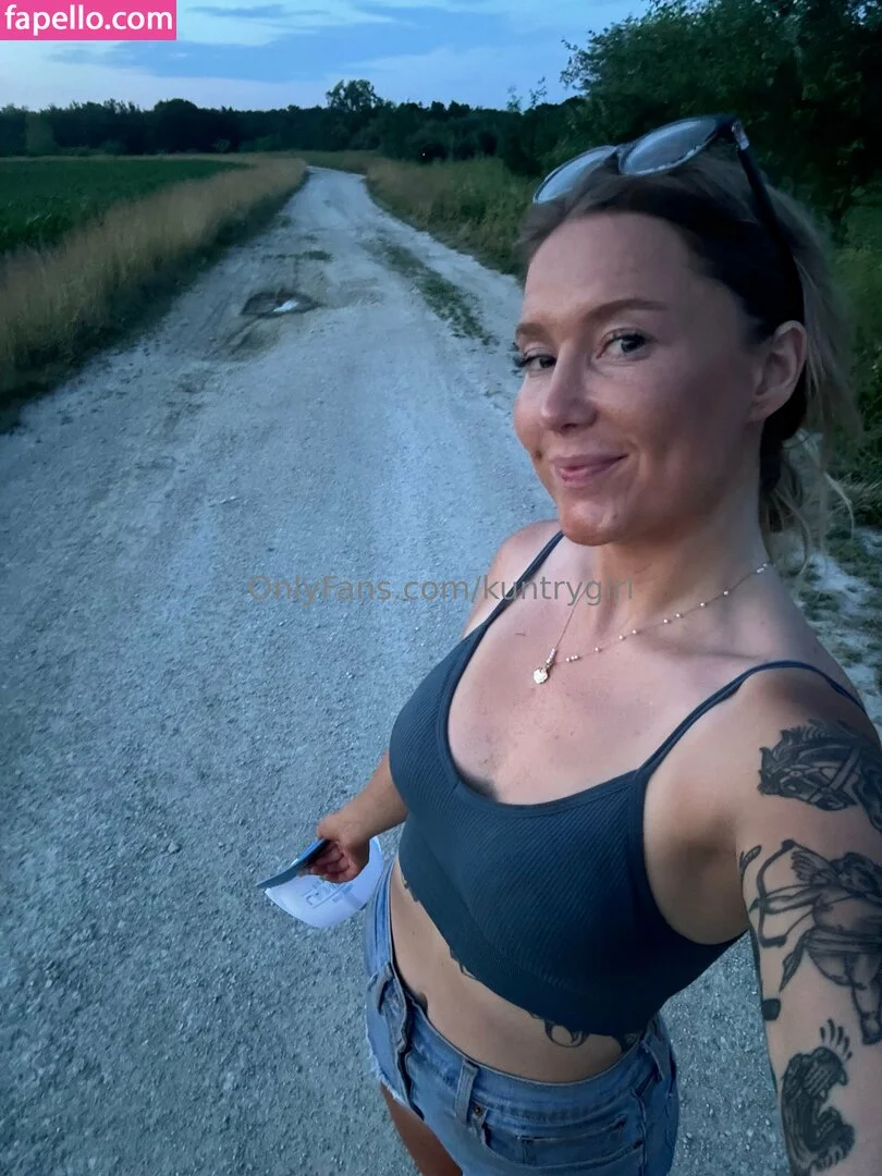 Kuntrygirl Onlyfans Photo Gallery 