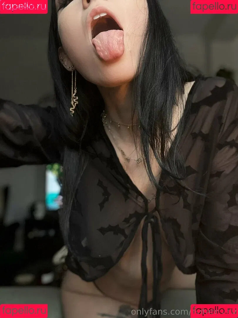 Rachel Lawrick / potatoslav / rlawrick Onlyfans Photo Gallery 