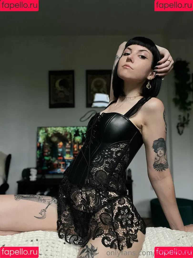 Rachel Lawrick / potatoslav / rlawrick Onlyfans Photo Gallery 