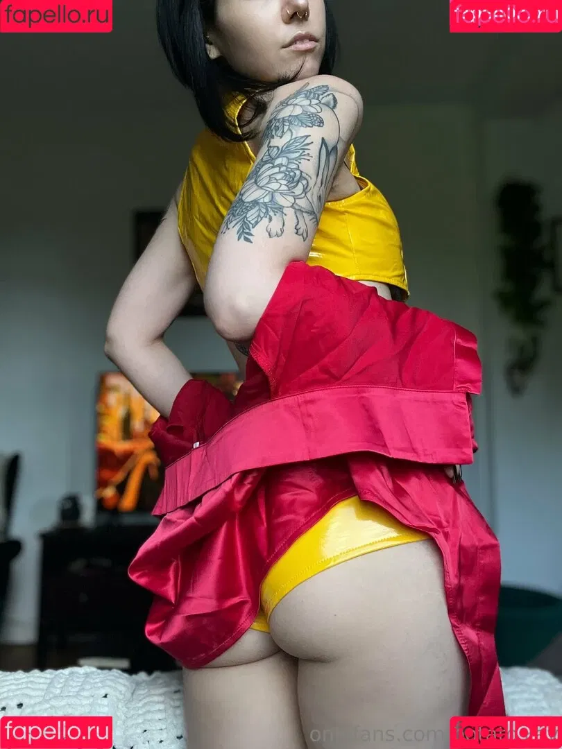 Rachel Lawrick / potatoslav / rlawrick Onlyfans Photo Gallery 