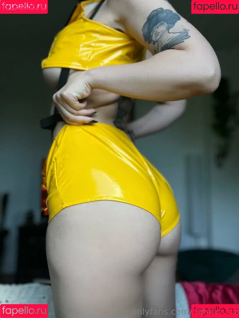Rachel Lawrick / potatoslav / rlawrick Onlyfans Photo Gallery 