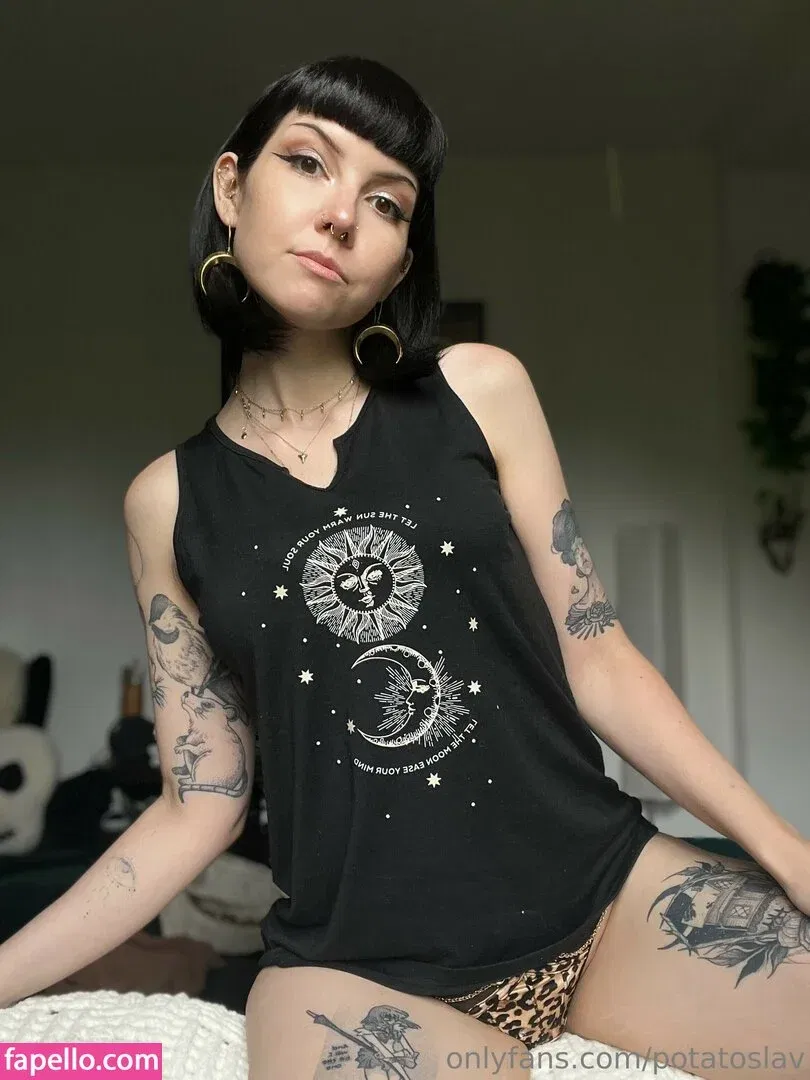 Rachel Lawrick / potatoslav / rlawrick Onlyfans Photo Gallery 