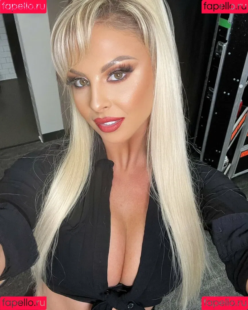 Danni Ellexo / Harley Cameron Brand Army / danni_ellexo / meh_danni Onlyfans Photo Gallery 