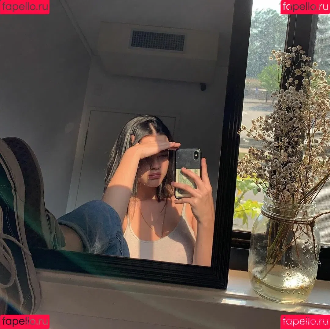 Carolyn Marcinkus / carolyn.marcinkus / x_gracelaura_x Onlyfans Photo Gallery 
