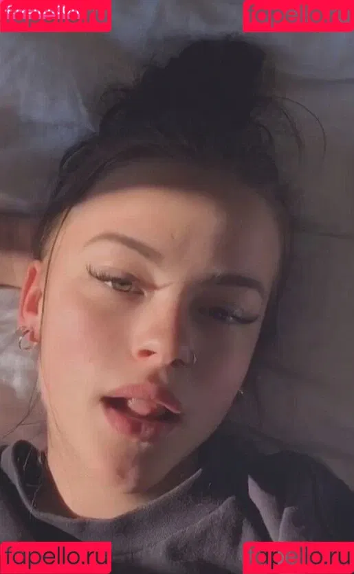 Carolyn Marcinkus / carolyn.marcinkus / x_gracelaura_x Onlyfans Photo Gallery 