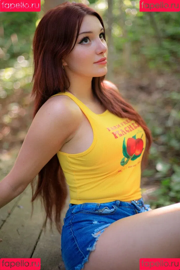 MadiKat / madi.kat Onlyfans Photo Gallery 