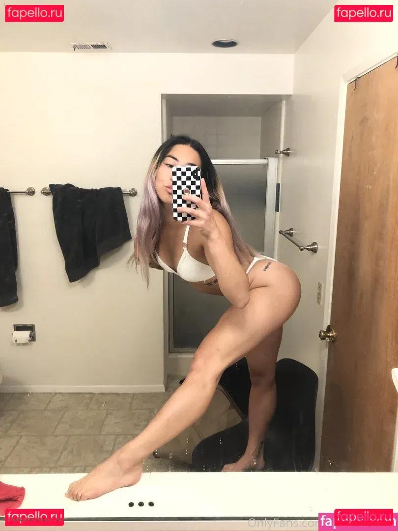 alaskafornia / alaskayokota Onlyfans Photo Gallery 