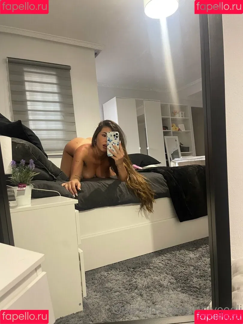 Eli Olivé / onlyeeeli / sailorolive Onlyfans Photo Gallery 