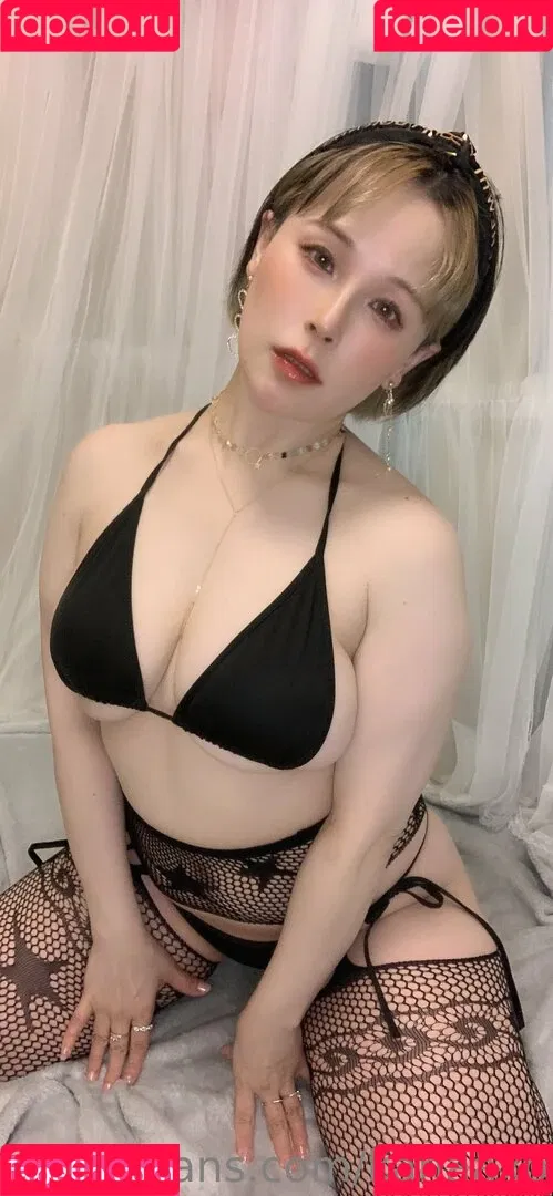 kanaaxo Onlyfans Photo Gallery 