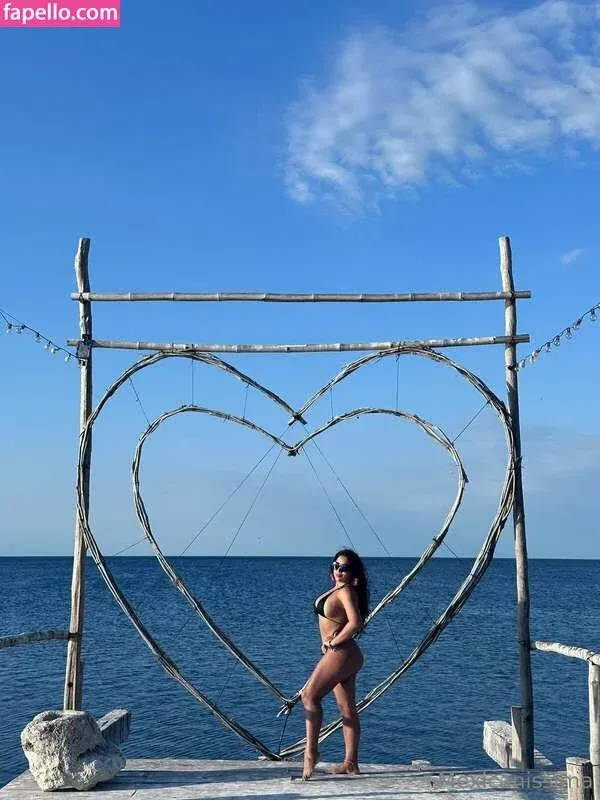 mexicanissima / mexicanissima_ Onlyfans Photo Gallery 