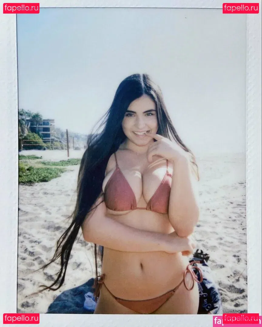 silini.squish Onlyfans Photo Gallery 