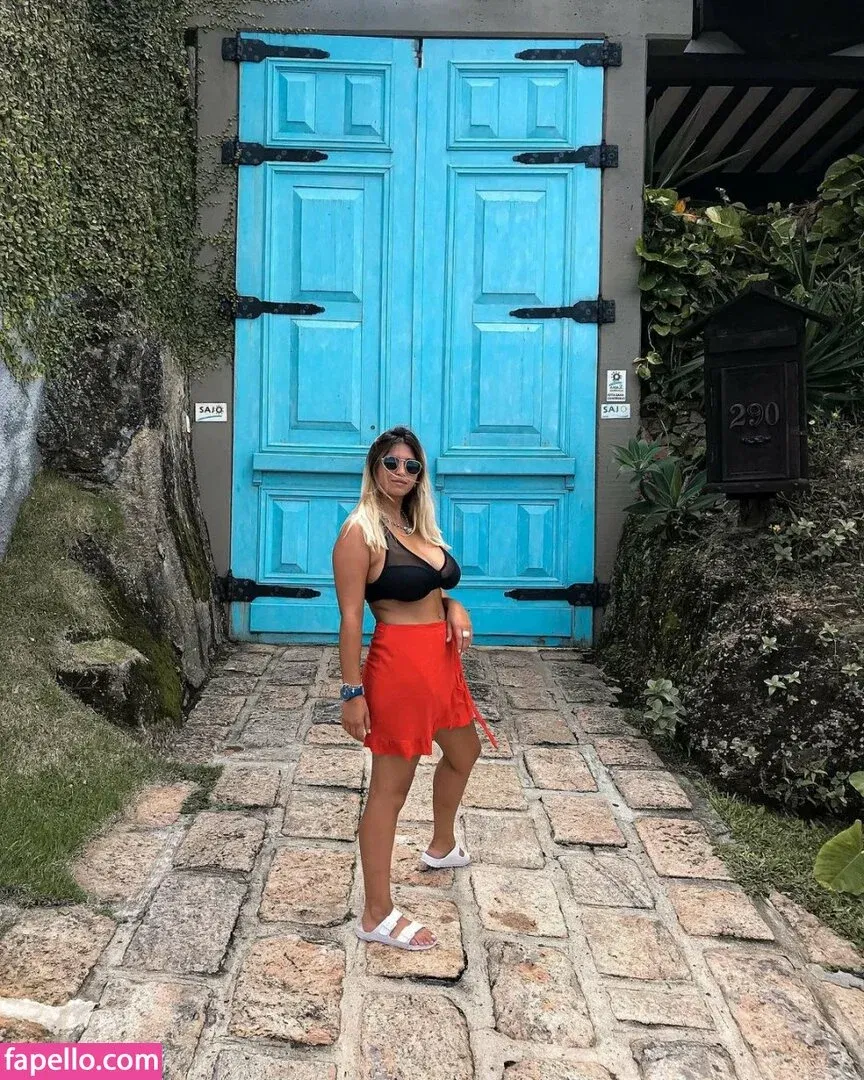 Meredithblake / meredithlblake / meredyblakekarim Onlyfans Photo Gallery 