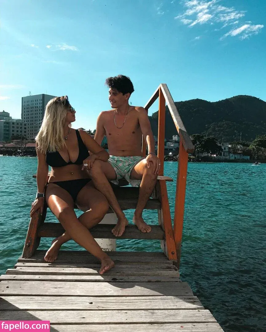 Meredithblake / meredithlblake / meredyblakekarim Onlyfans Photo Gallery 