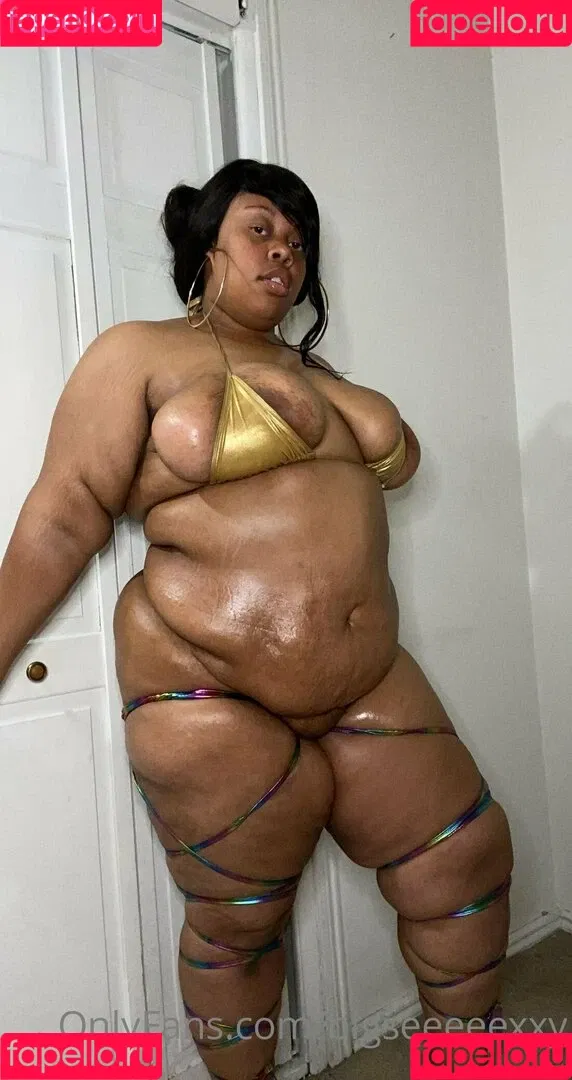 bigseeeeeexxy / bigseeeeexxy Onlyfans Photo Gallery 