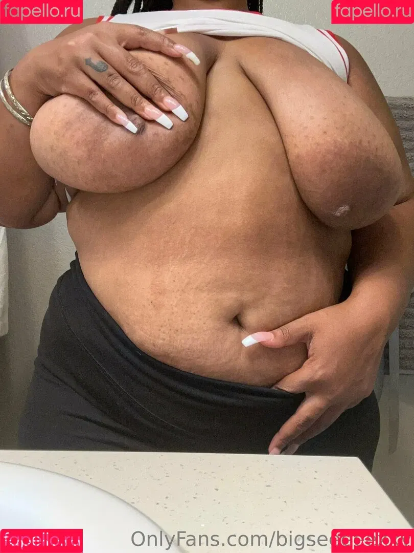 bigseeeeeexxy / bigseeeeexxy Onlyfans Photo Gallery 