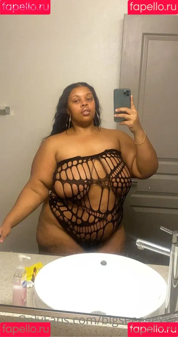 bigseeeeeexxy / bigseeeeexxy Onlyfans Photo Gallery 