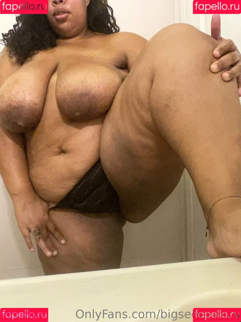 bigseeeeeexxy / bigseeeeexxy Onlyfans Photo Gallery 