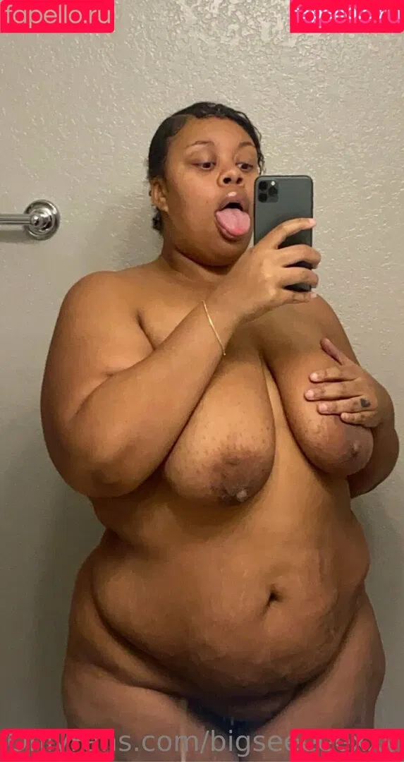bigseeeeeexxy / bigseeeeexxy Onlyfans Photo Gallery 
