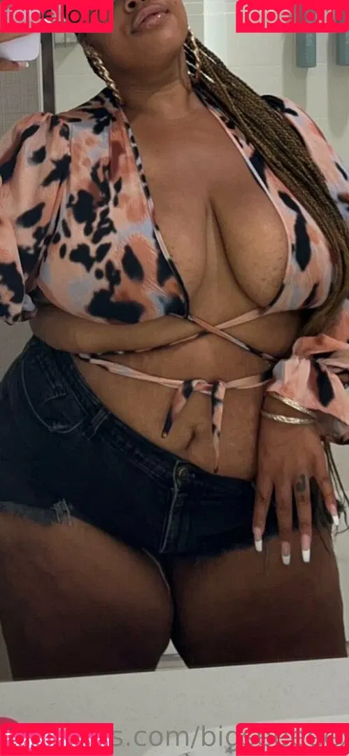 bigseeeeeexxy / bigseeeeexxy Onlyfans Photo Gallery 