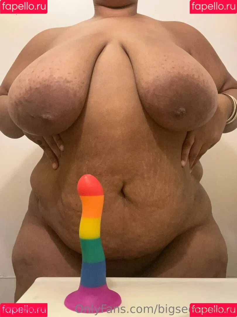 bigseeeeeexxy / bigseeeeexxy Onlyfans Photo Gallery 