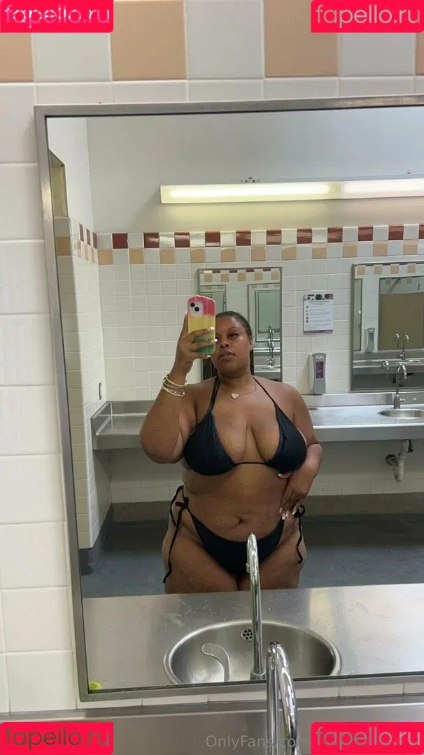 bigseeeeeexxy / bigseeeeexxy Onlyfans Photo Gallery 