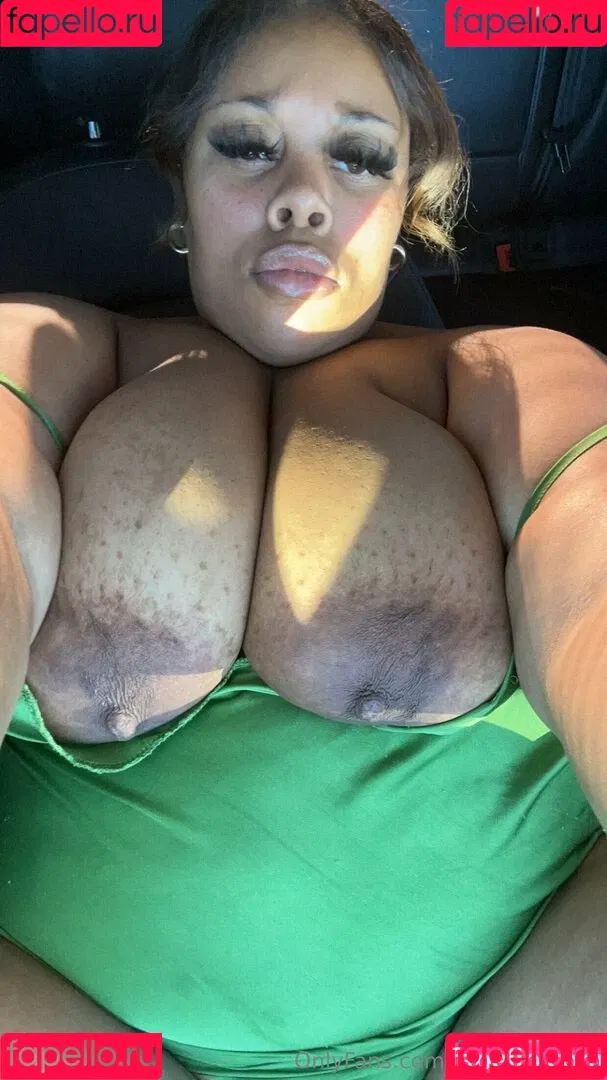 bigseeeeeexxy / bigseeeeexxy Onlyfans Photo Gallery 