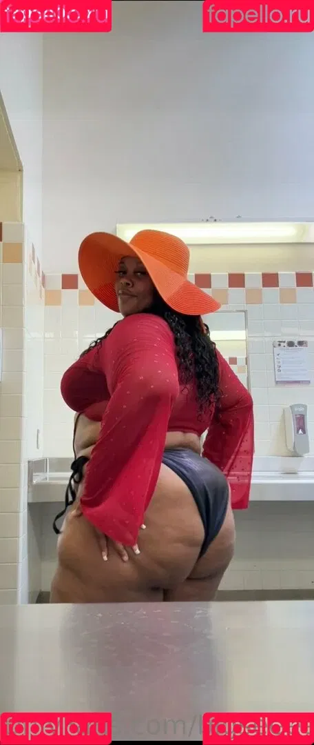 bigseeeeeexxy / bigseeeeexxy Onlyfans Photo Gallery 