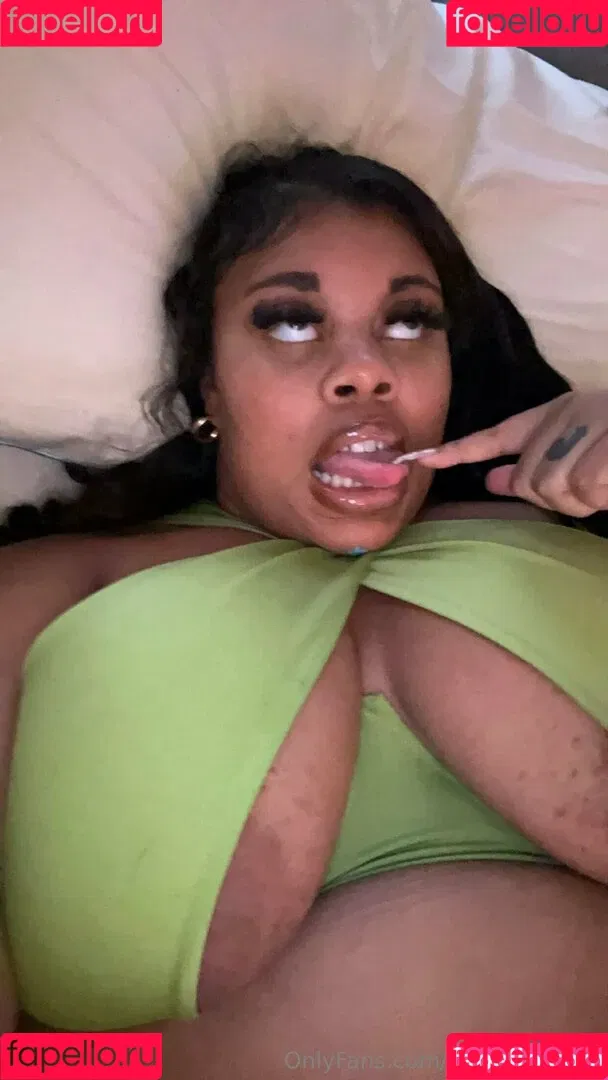 bigseeeeeexxy / bigseeeeexxy Onlyfans Photo Gallery 