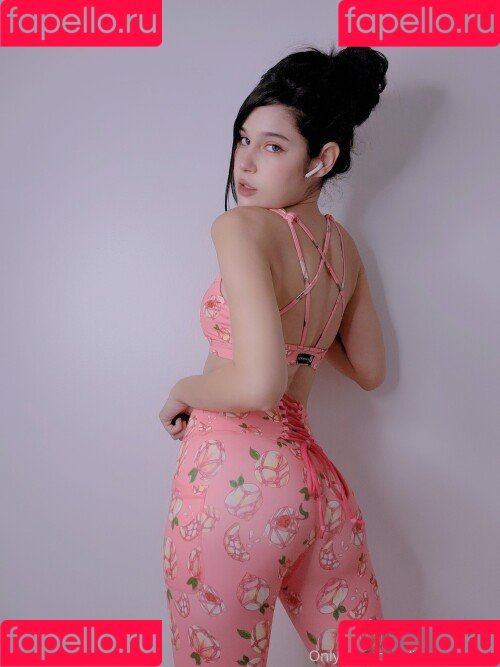 JeanWanWan / https: Onlyfans Photo Gallery 