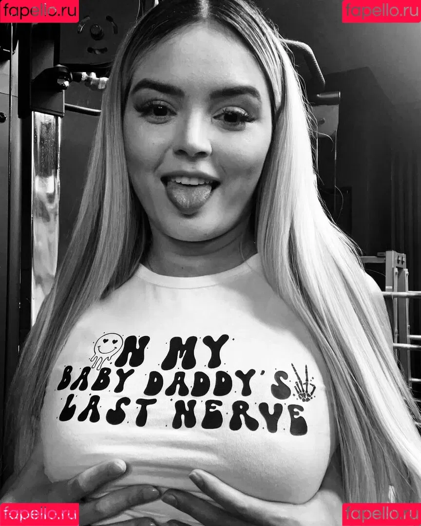 Tay Conti / Taynara Melo / tayconti_ Onlyfans Photo Gallery 