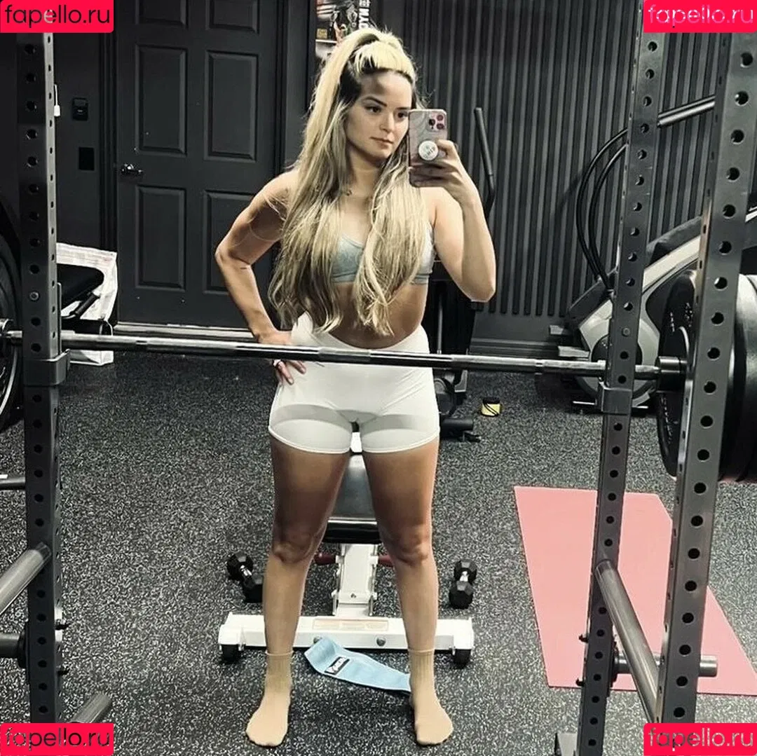 Tay Conti / Taynara Melo / tayconti_ Onlyfans Photo Gallery 