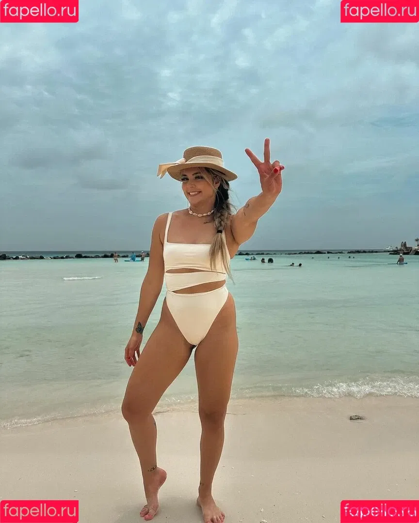 Tay Conti / Taynara Melo / tayconti_ Onlyfans Photo Gallery 