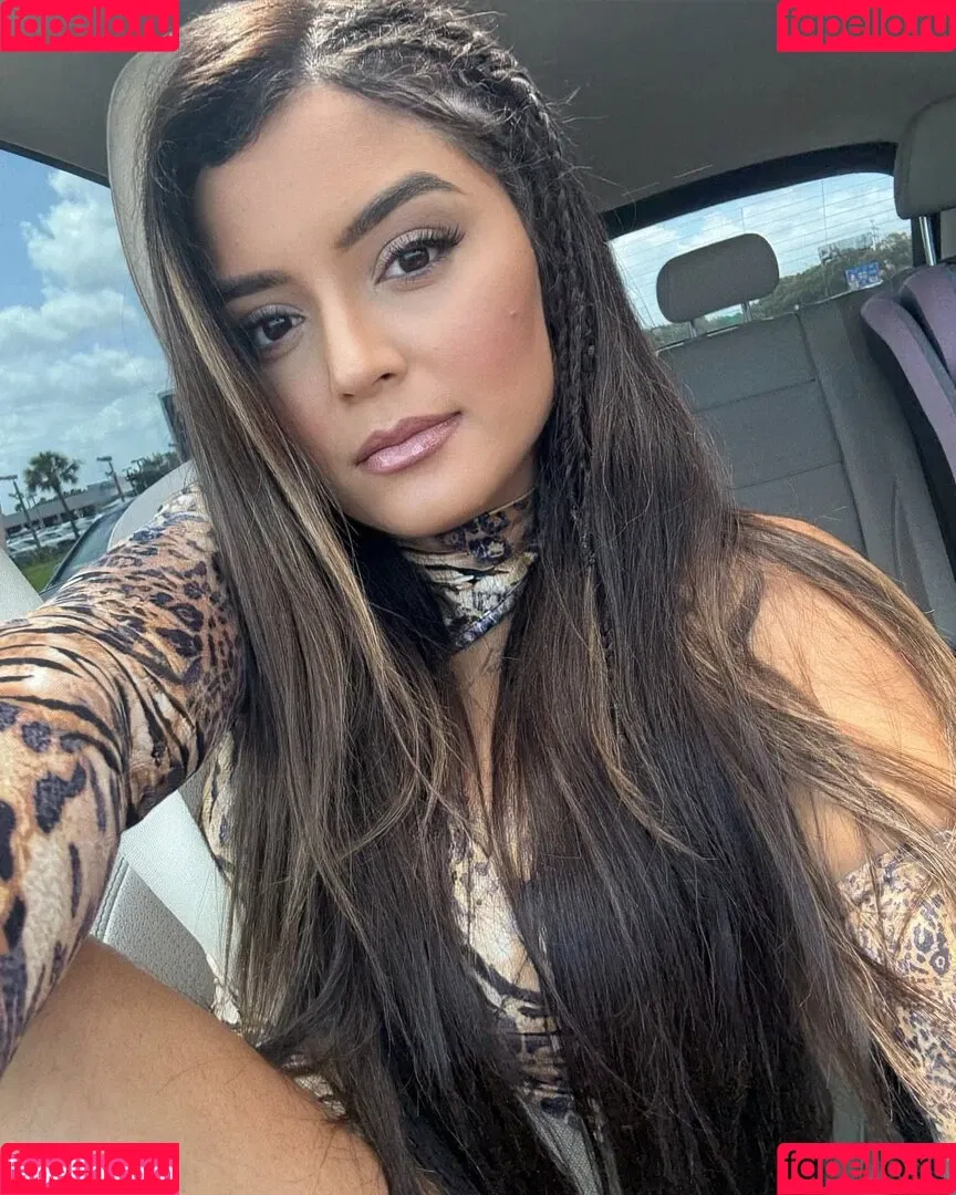Tay Conti / Taynara Melo / tayconti_ Onlyfans Photo Gallery 