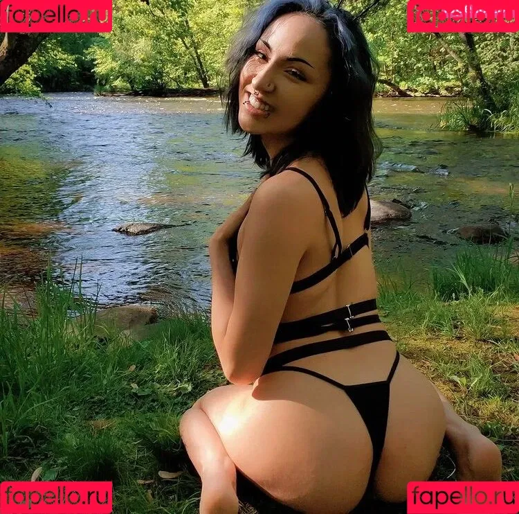 Purpleismyname / purple.is.my.name Onlyfans Photo Gallery 