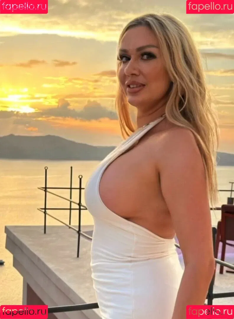 Amber Jayne / Amber_JayneXX / amberjayneofficial Onlyfans Photo Gallery 